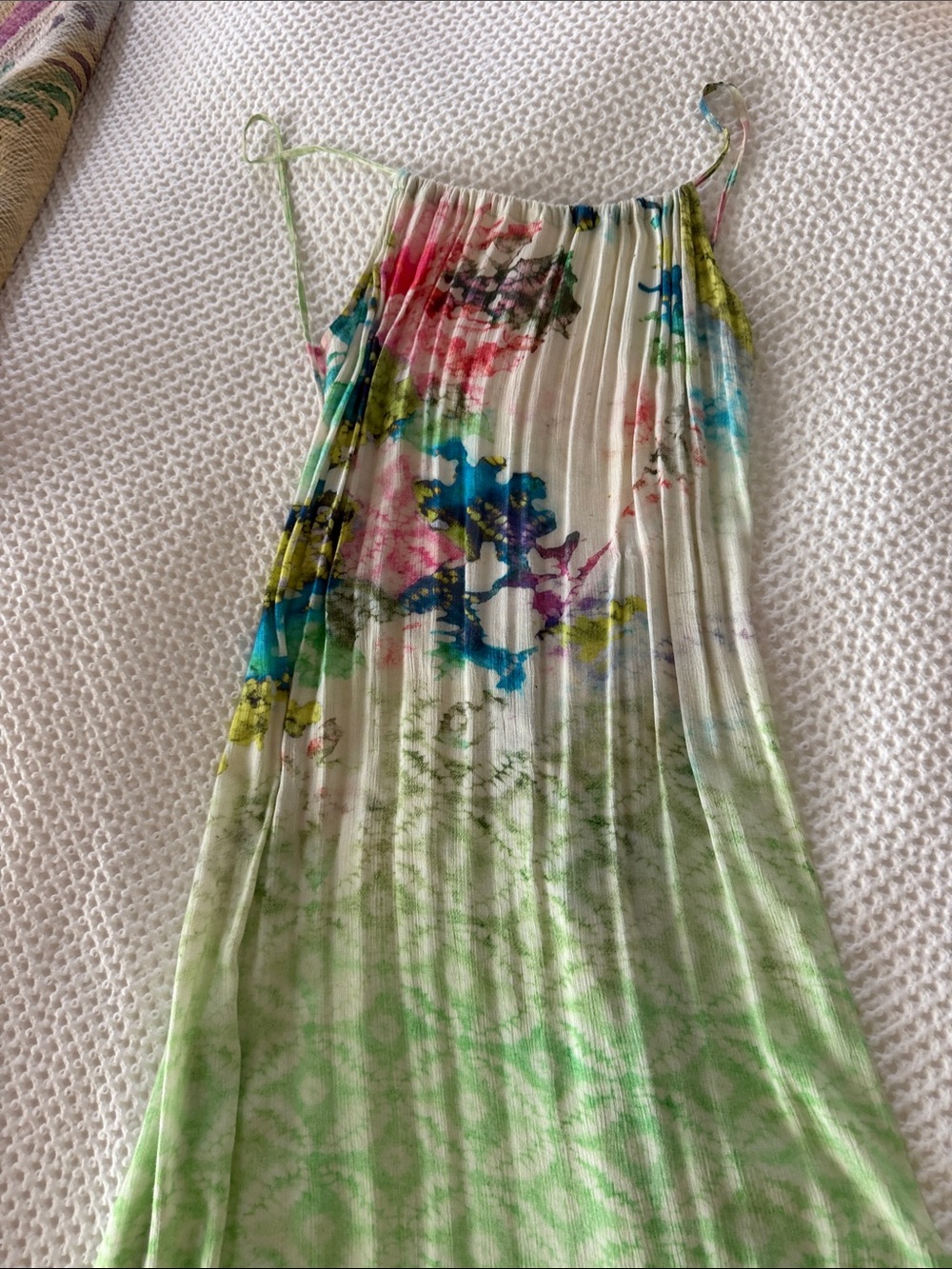 Women’s Floral Pleated Green & White Sundress